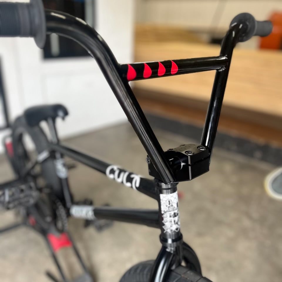 0 Magnolia Wraith Top Load Stem