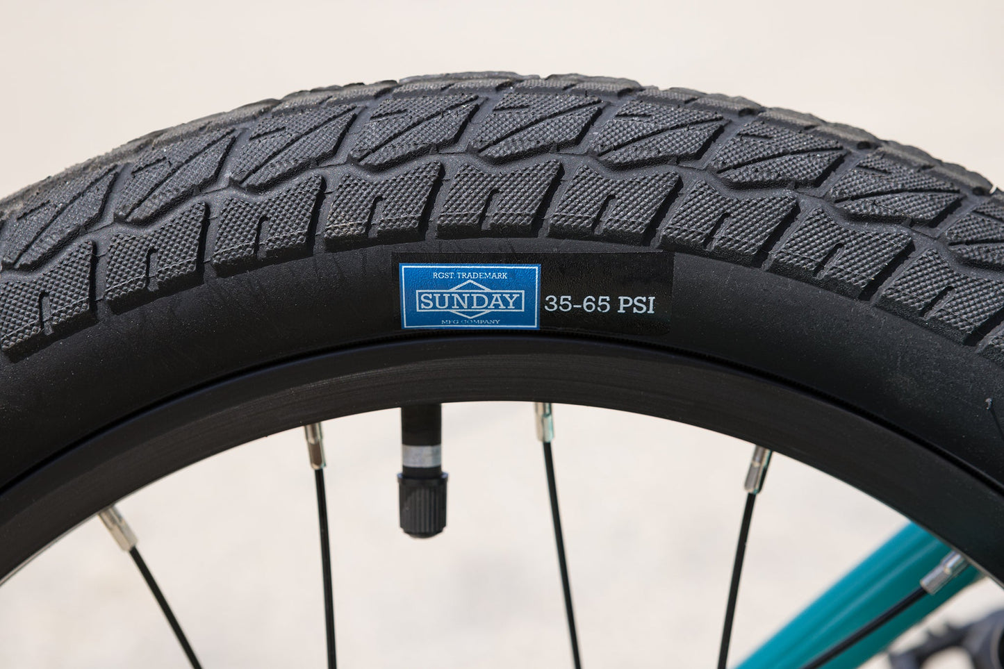 Sunday Primer 16" - Gloss Turquoise 16.5" tt