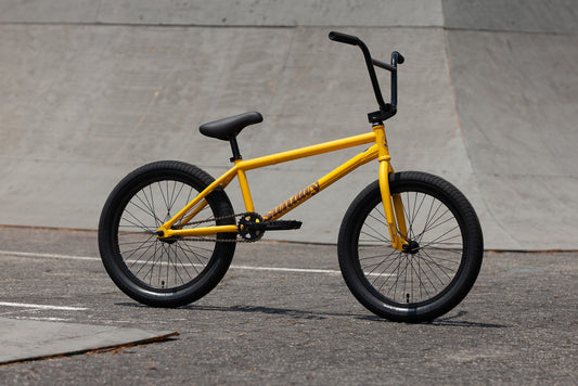 Sunday EX ‑ Julian Arteaga Signature Matte Mustard with 21" tt